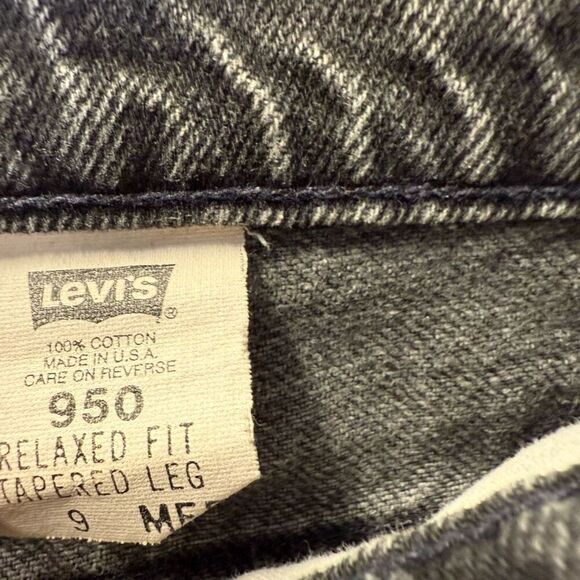 Levi Strauss & Co Womens Size 9 Denim Jeans Black Tapered Leg Relaxed Distressed - Picture 10 of 14